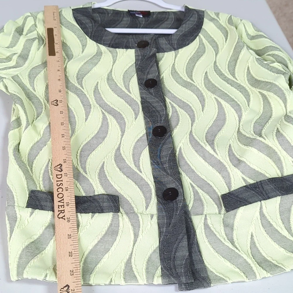 Andria Lieu Collection, pastel green and grey knit blazer. XL